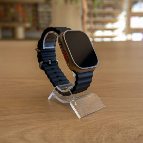 Apple Watch Ultra GPS + Cellular Titânio Natural 49mm - Imagem 2